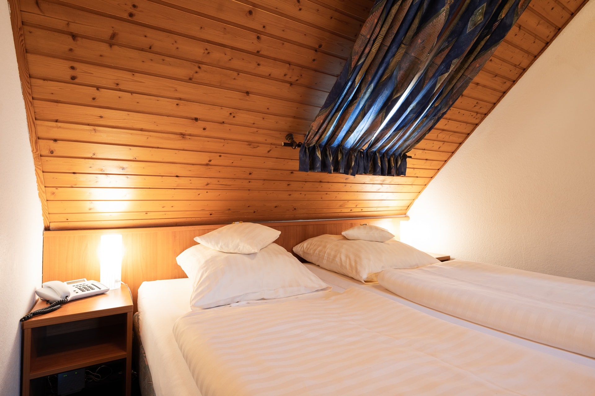 Landhaus Dürkop - Apartment Doppelbett mit TV